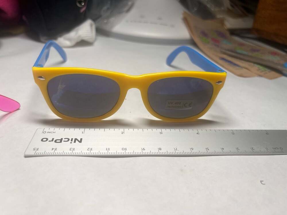 Toddler/ Small child’s Yellow and Blue Wayfarer Style UV 400 Sunglasses